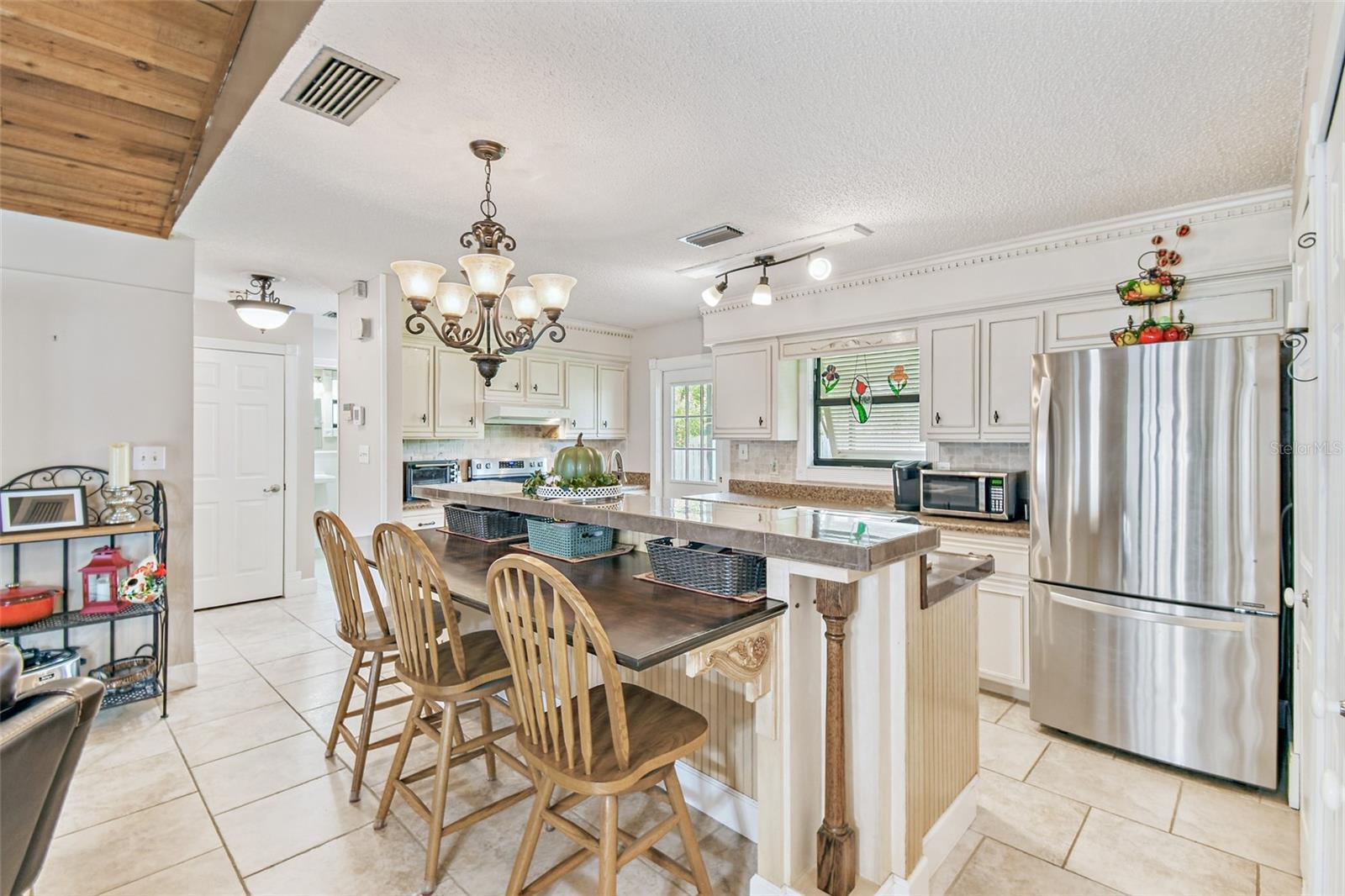 Image 20 of 64 For 3447 Trevino Circle