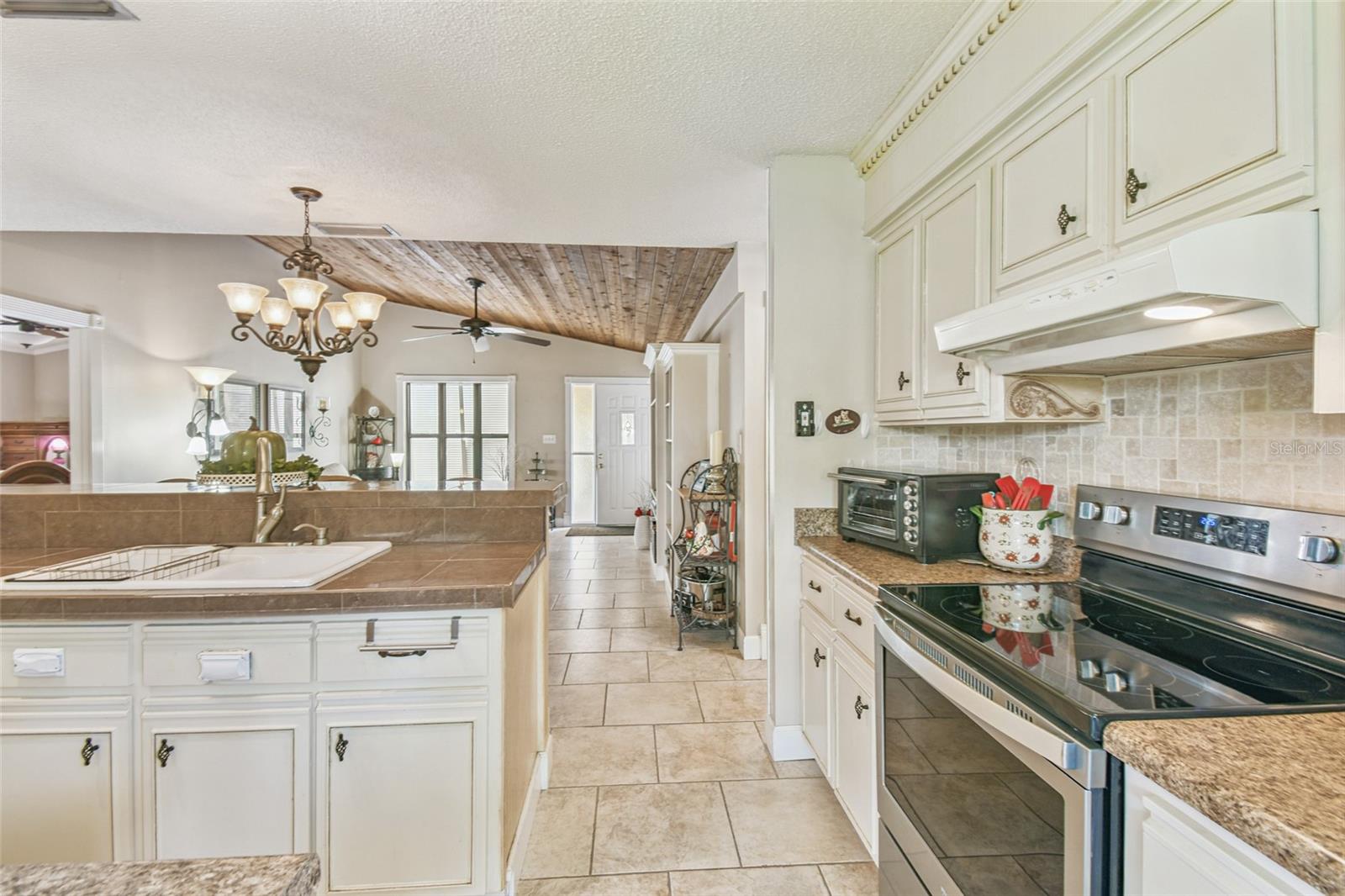 Image 24 of 64 For 3447 Trevino Circle