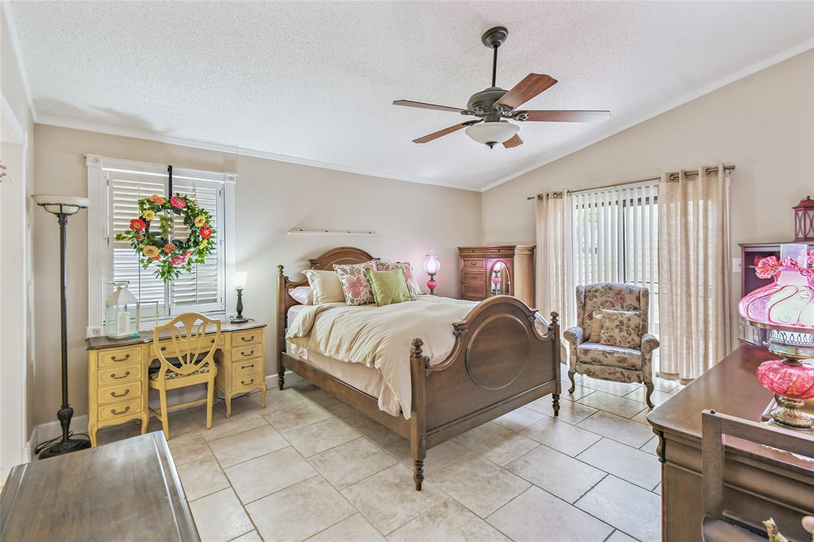 Image 25 of 64 For 3447 Trevino Circle