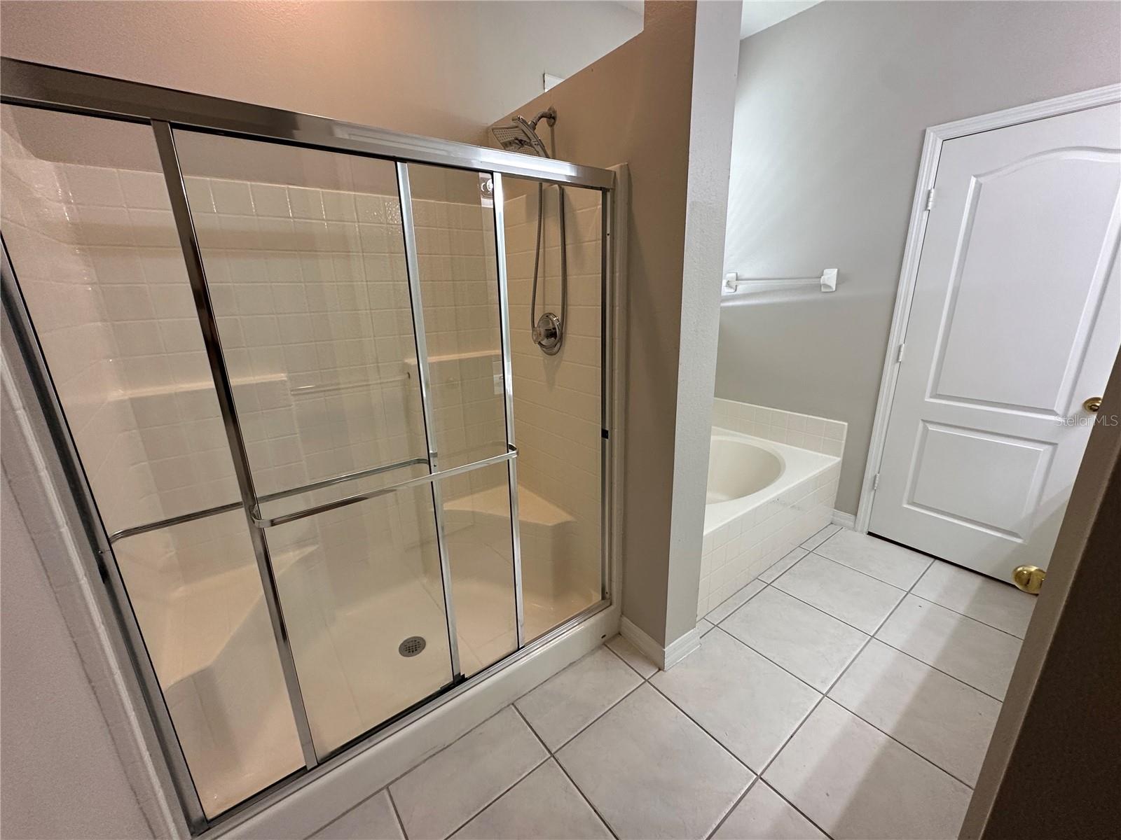 Image 13 of 20 For 10557 Moss Rose Way