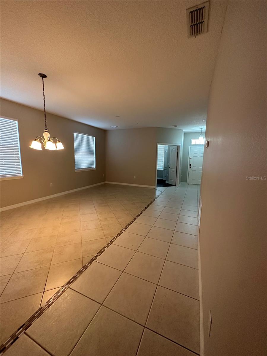 Image 6 of 20 For 10557 Moss Rose Way