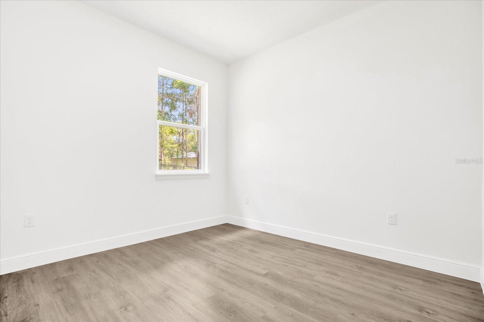 Image 19 of 57 For 99 Goldcoast Place