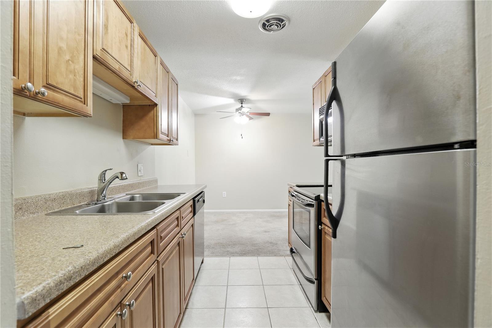 Image 6 of 27 For 1695 Lee Road C206