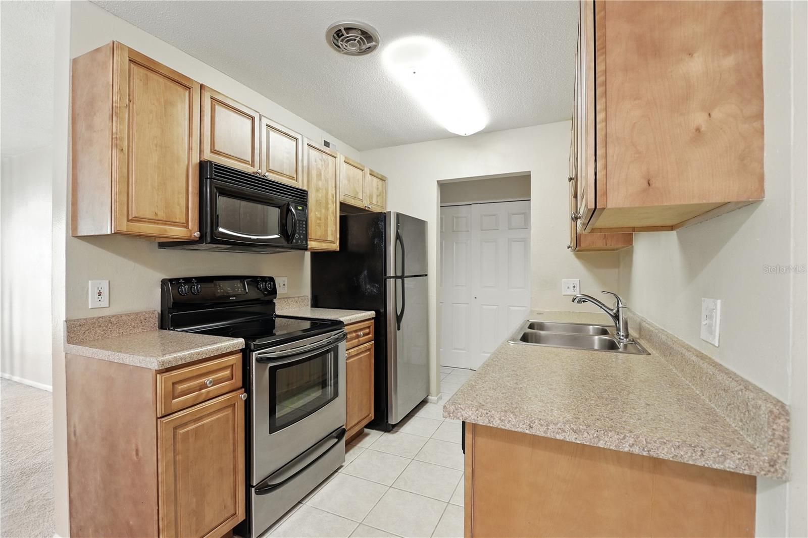 Image 8 of 27 For 1695 Lee Road C206