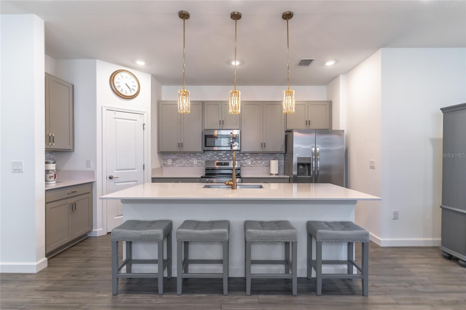 Image 17 of 41 For 2297 Cerulean Drive Nw