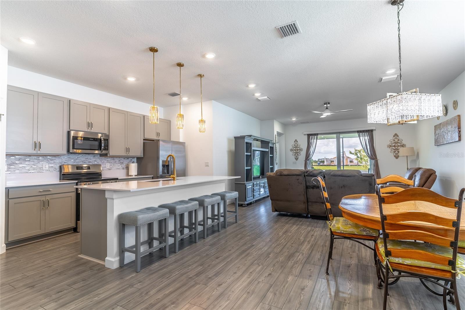 Image 20 of 41 For 2297 Cerulean Drive Nw
