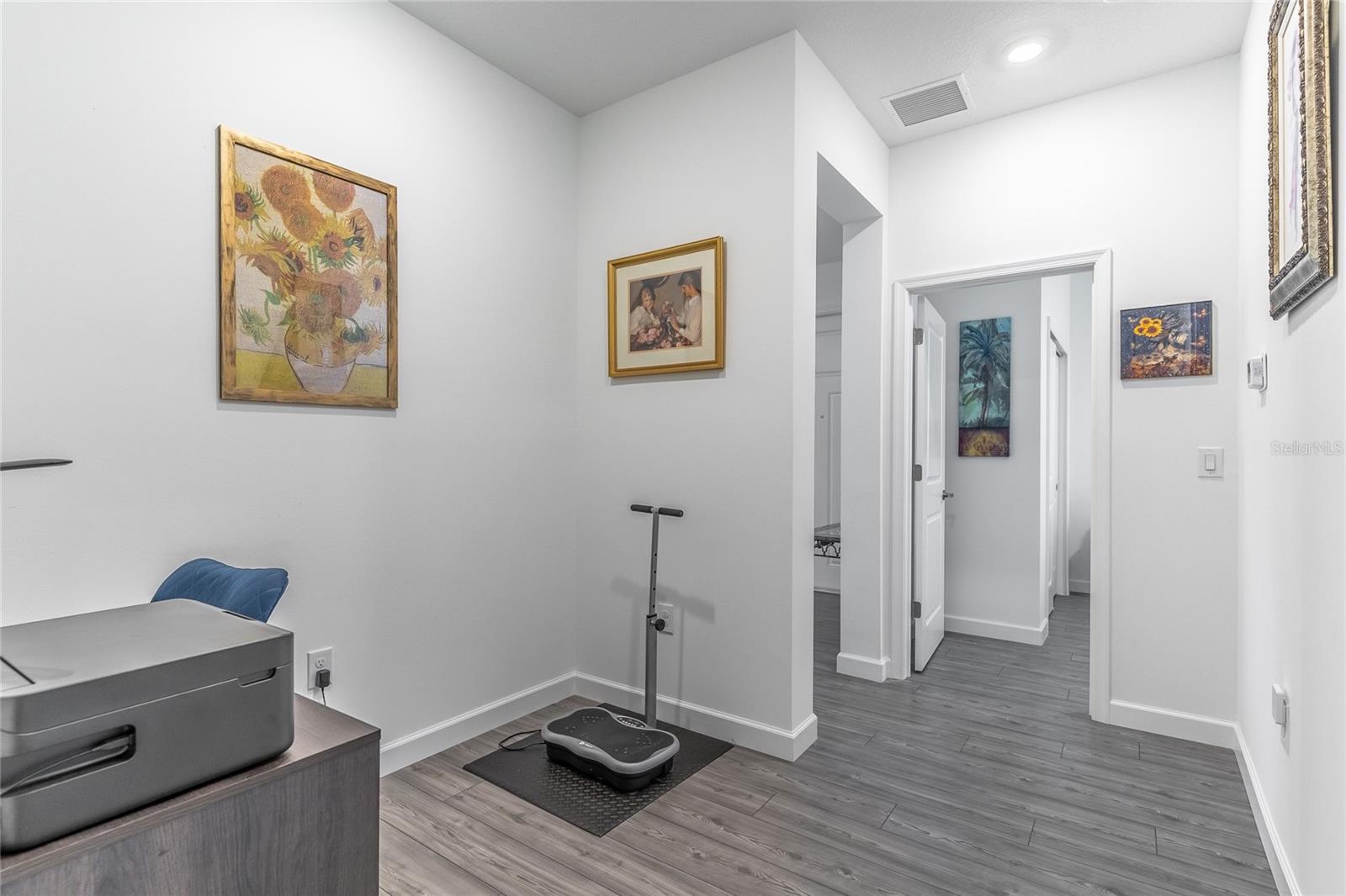 Image 33 of 41 For 2297 Cerulean Drive Nw