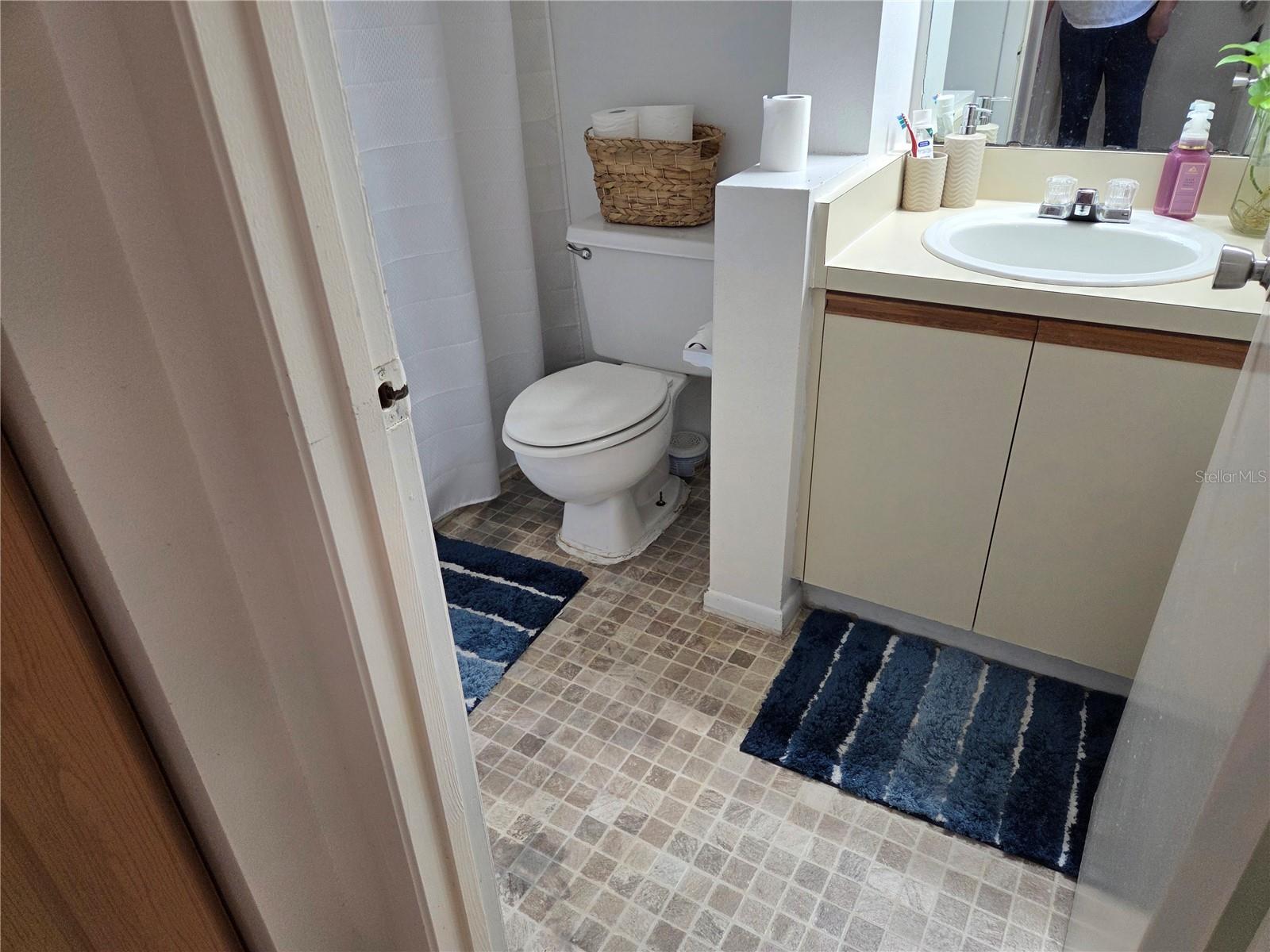 Image 4 of 25 For 1400 Eagle Lane