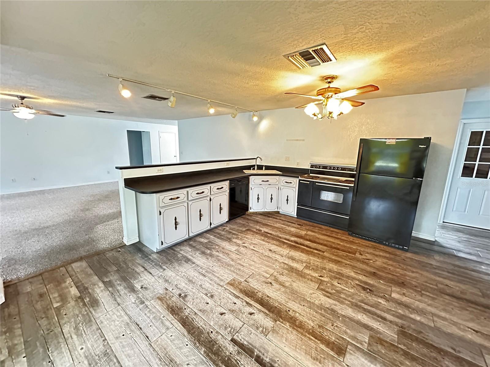 Image 10 of 26 For 3715 Canaveral Groves Boulevard