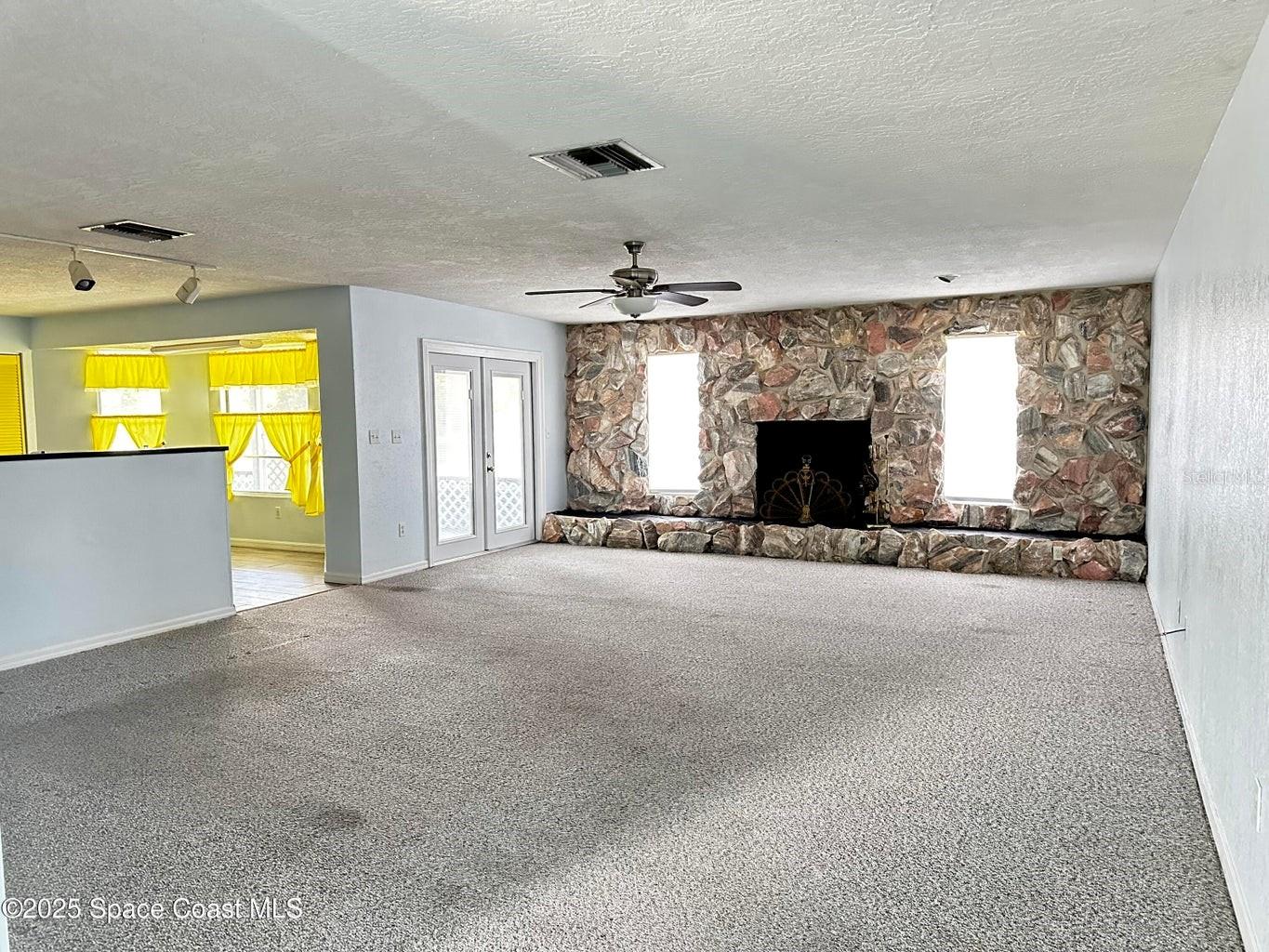 Image 17 of 26 For 3715 Canaveral Groves Boulevard