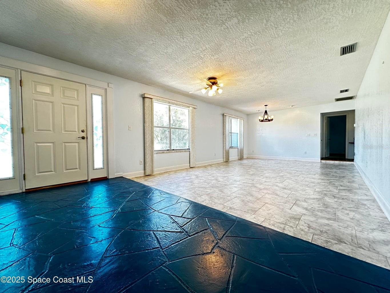 Image 20 of 26 For 3715 Canaveral Groves Boulevard