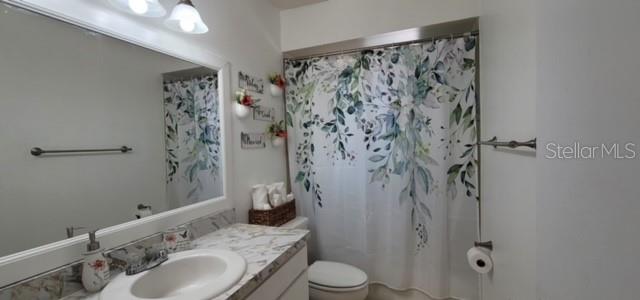 Listing photo id 4 for 8218 43rd Avenue W
