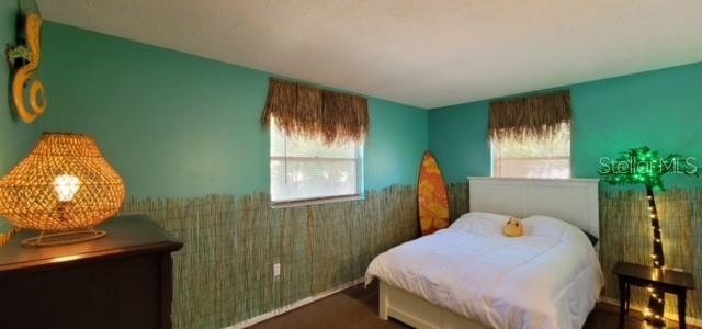 Listing photo id 5 for 8218 43rd Avenue W