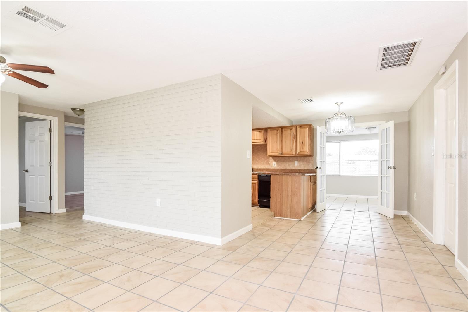 Image 4 of 16 For 10227 Glen Moor Lane