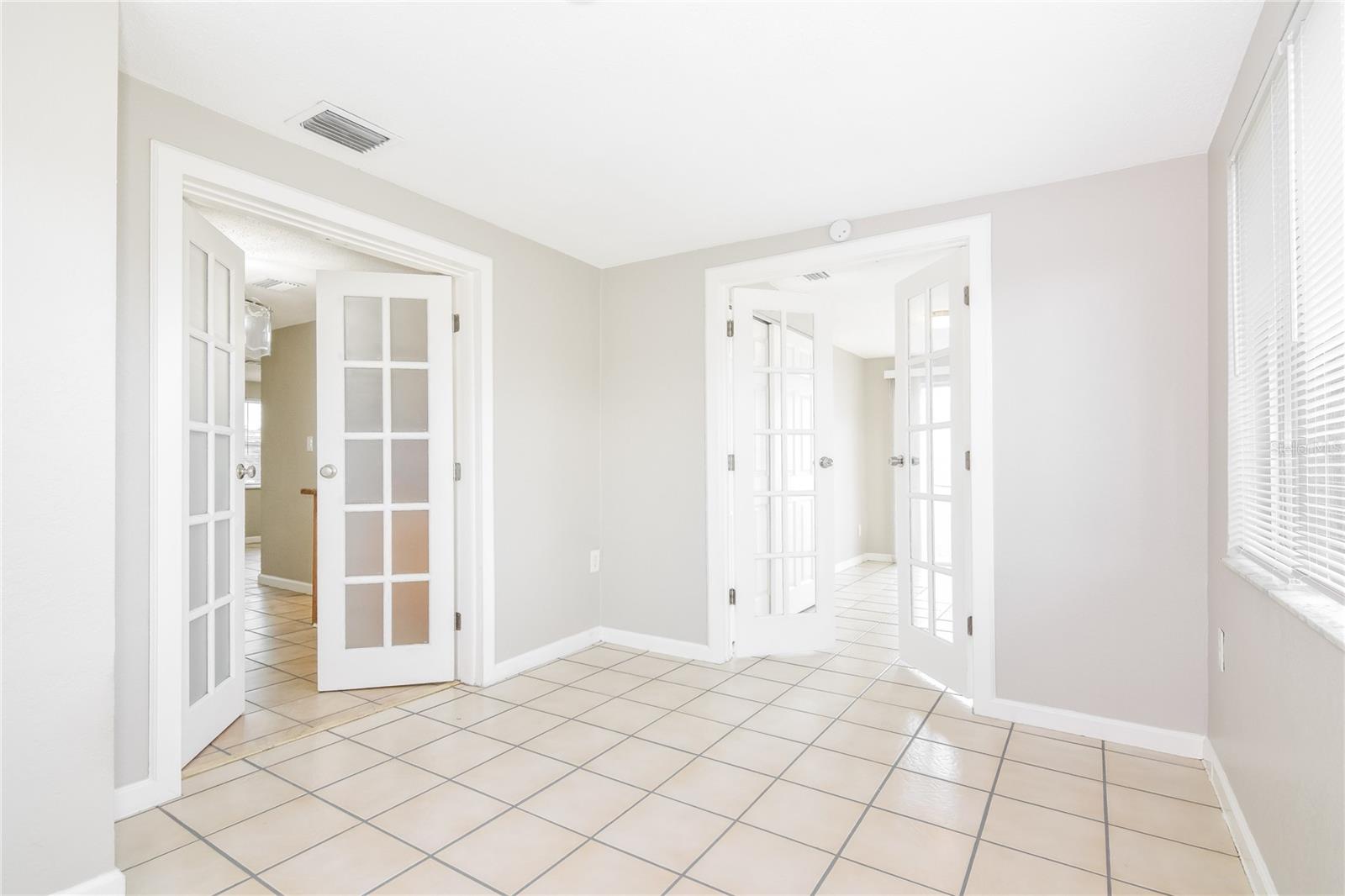 Image 8 of 16 For 10227 Glen Moor Lane
