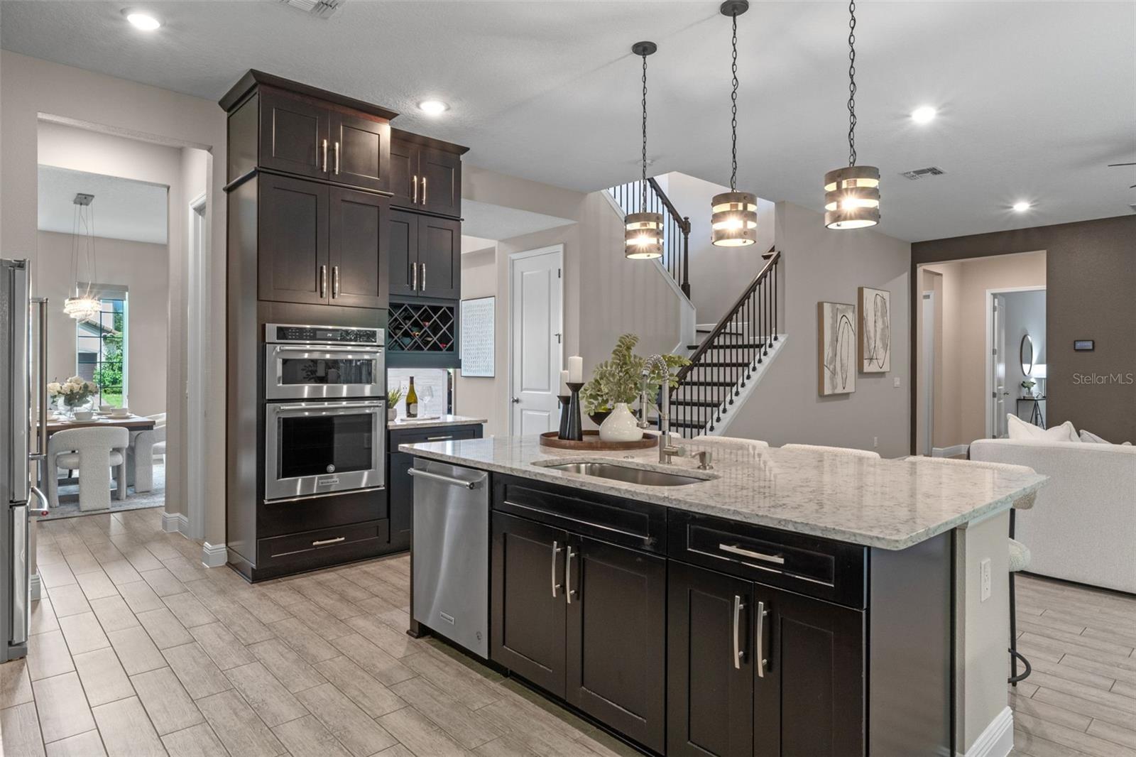 Image 7 of 55 For 8343 Ludington Circle