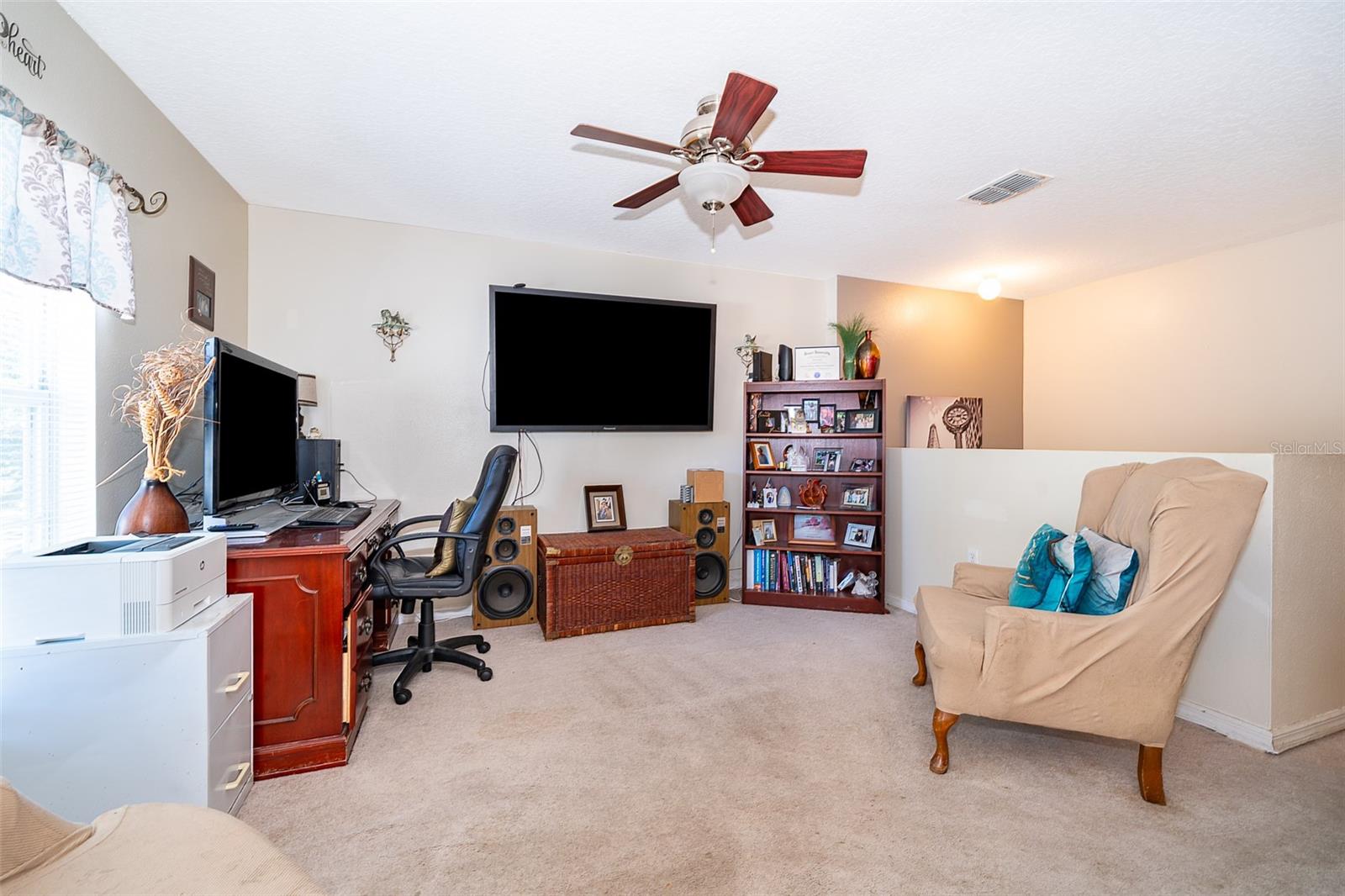 Image 22 of 37 For 1040 Tawny Eagle Drive