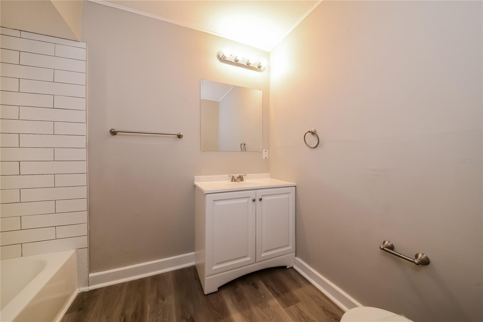 Image 13 of 16 For 812 65th Avenue Drive W