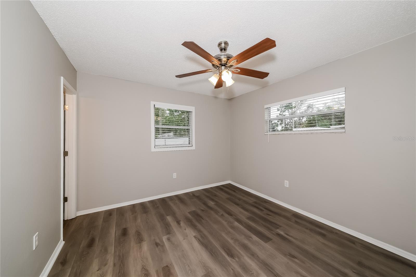 Image 7 of 16 For 812 65th Avenue Drive W