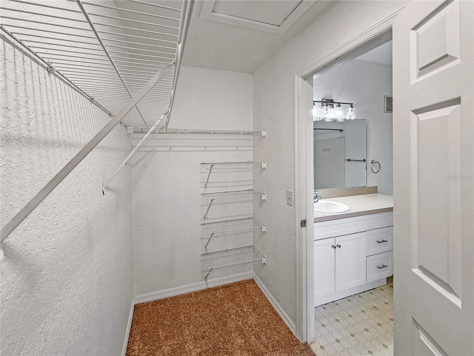 Image 10 of 23 For 860 Grand Regency Point 200