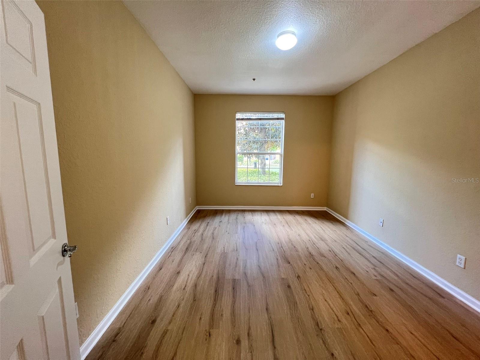 Image 18 of 27 For 6402 Cava Alta Drive 107