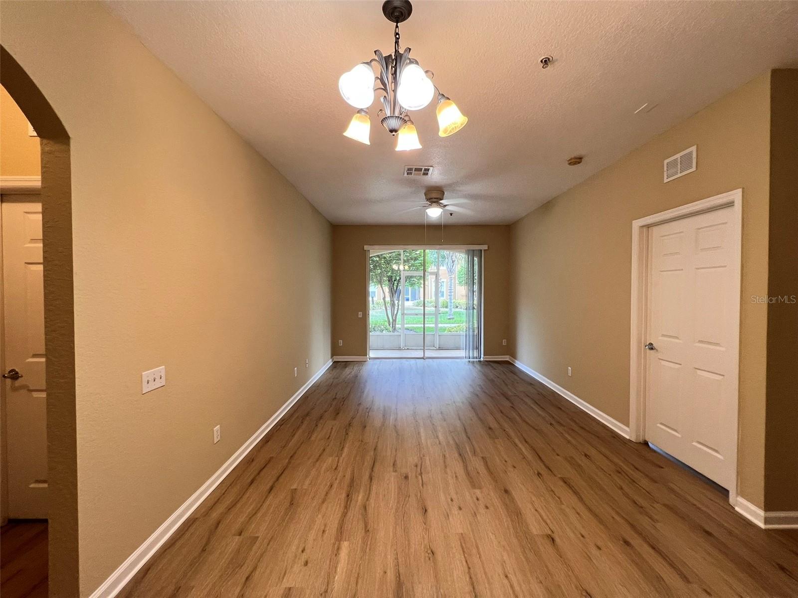 Image 8 of 27 For 6402 Cava Alta Drive 107