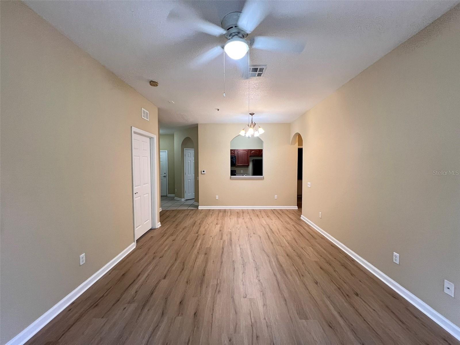 Image 9 of 27 For 6402 Cava Alta Drive 107