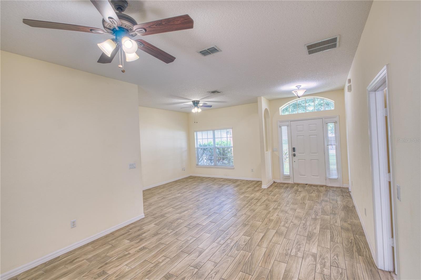 Image 5 of 13 For 671 Carey Way