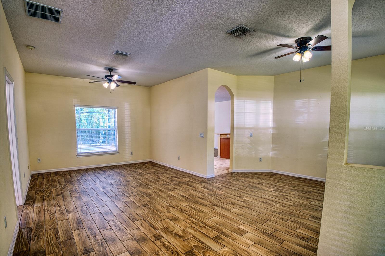 Image 6 of 13 For 671 Carey Way
