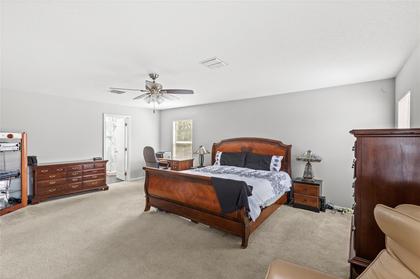 Image 19 of 36 For 10048 Stratford Pointe Avenue