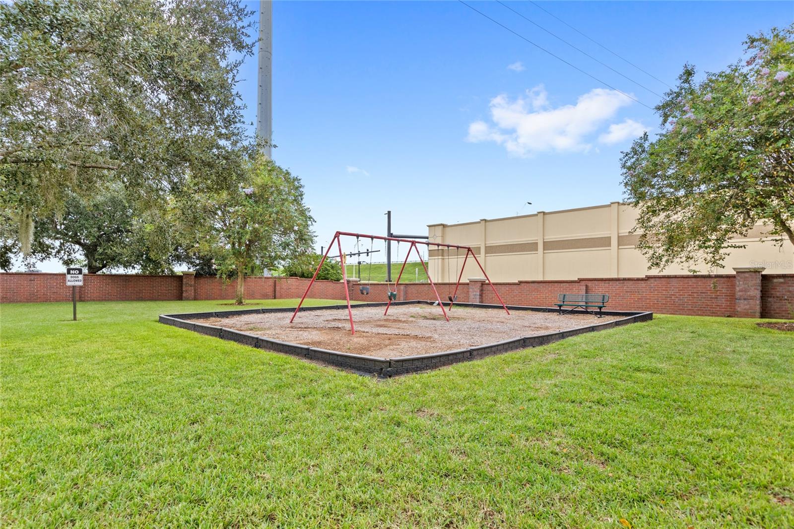 Image 30 of 36 For 10048 Stratford Pointe Avenue