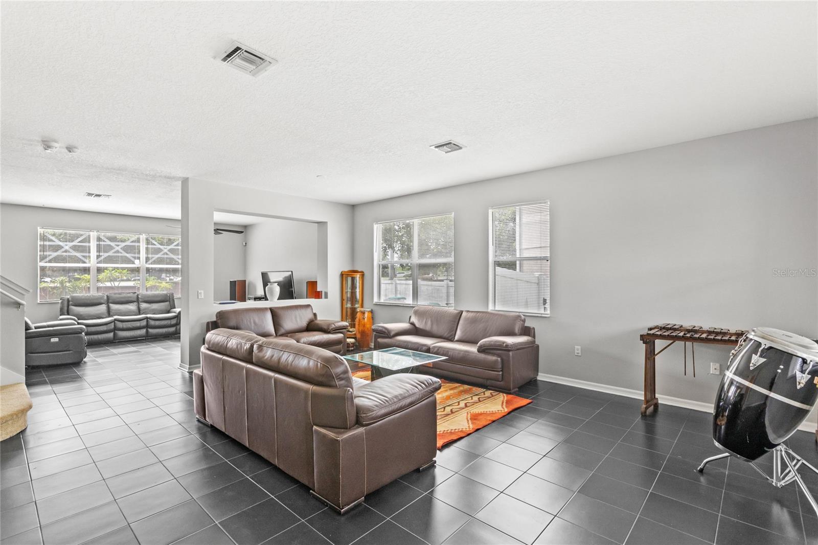 Image 4 of 36 For 10048 Stratford Pointe Avenue