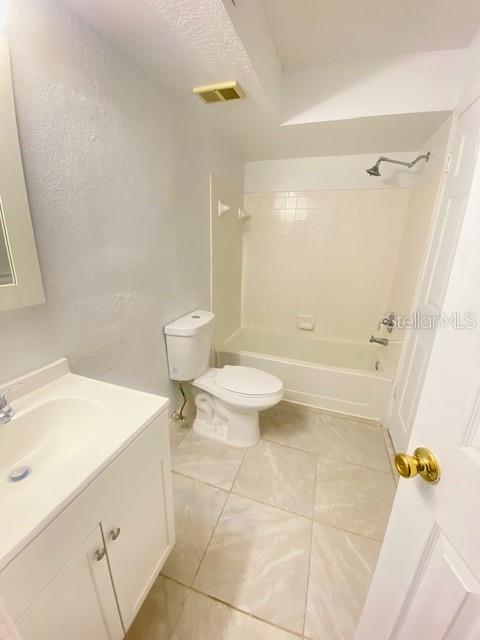 Image 18 of 25 For 4504 Commander Drive 1815