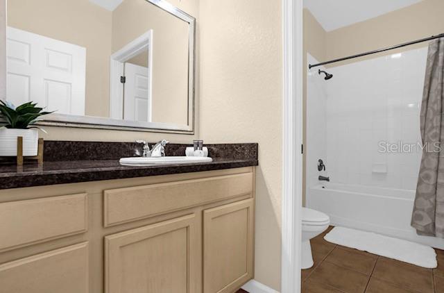 Image 17 of 32 For 14200 Avalon Road 406