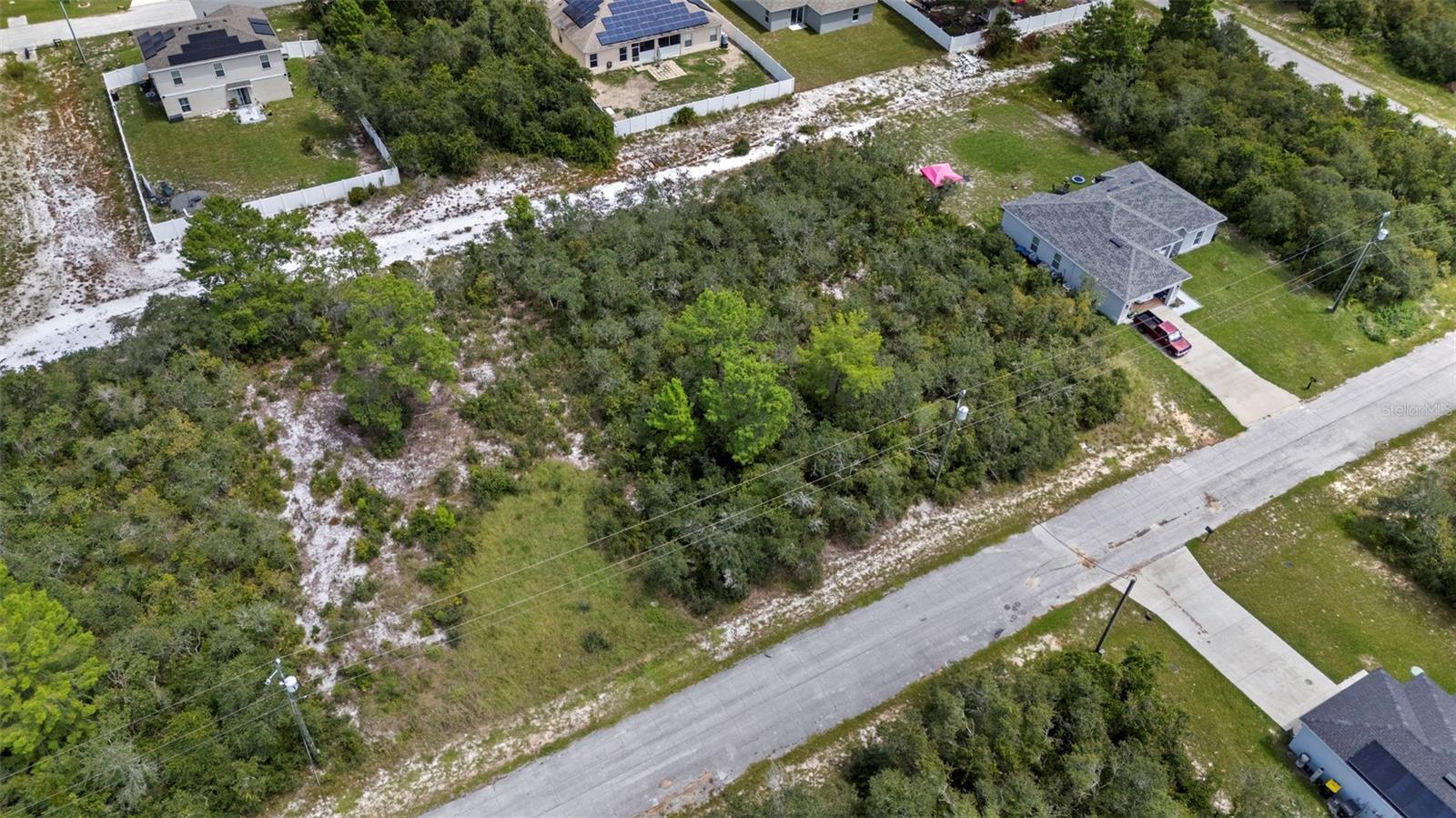 Image 7 of 19 For 607 Alafia Place
