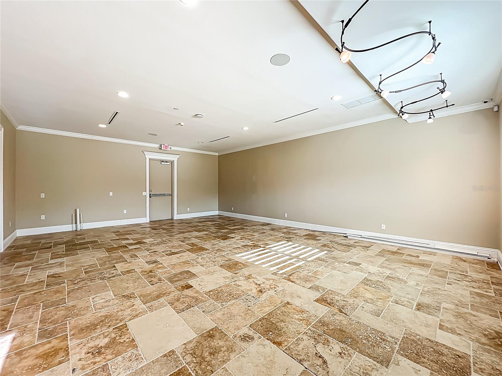 Image 33 of 52 For 4850 Holopaw Road