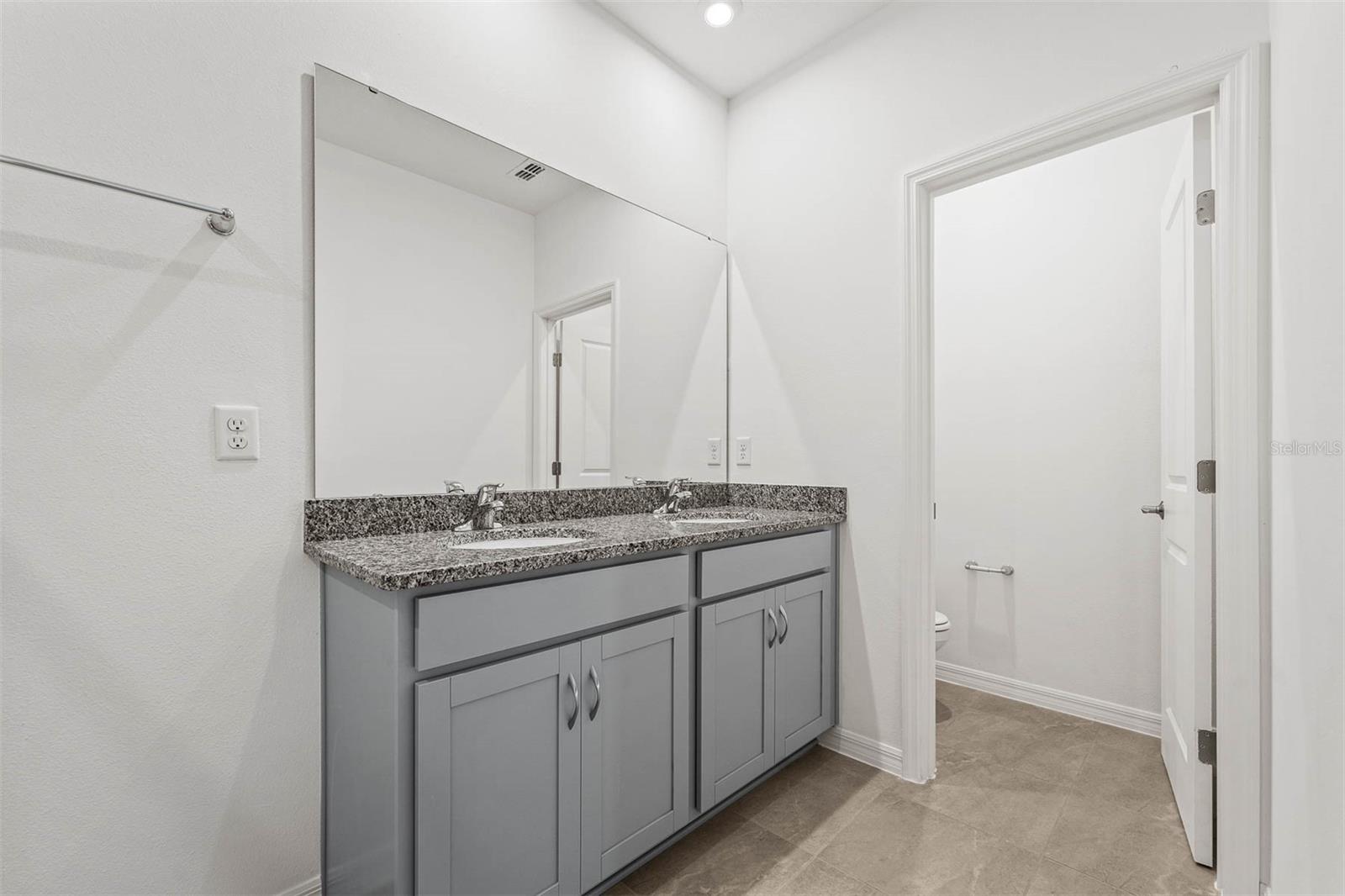 Image 27 of 30 For 5626 Stockade Boulevard