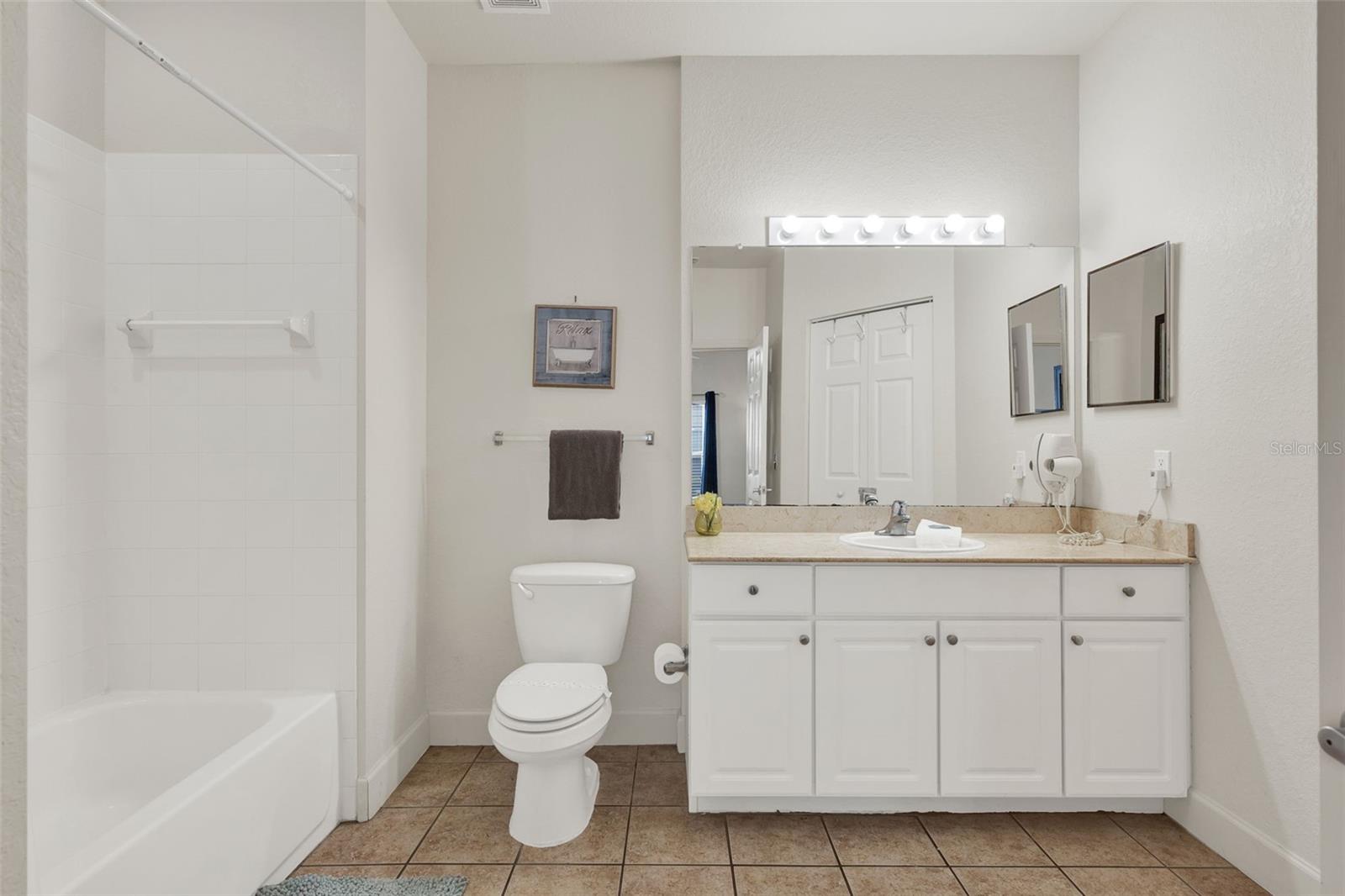 Image 20 of 29 For 2950 Lucayan Harbour Circle 105