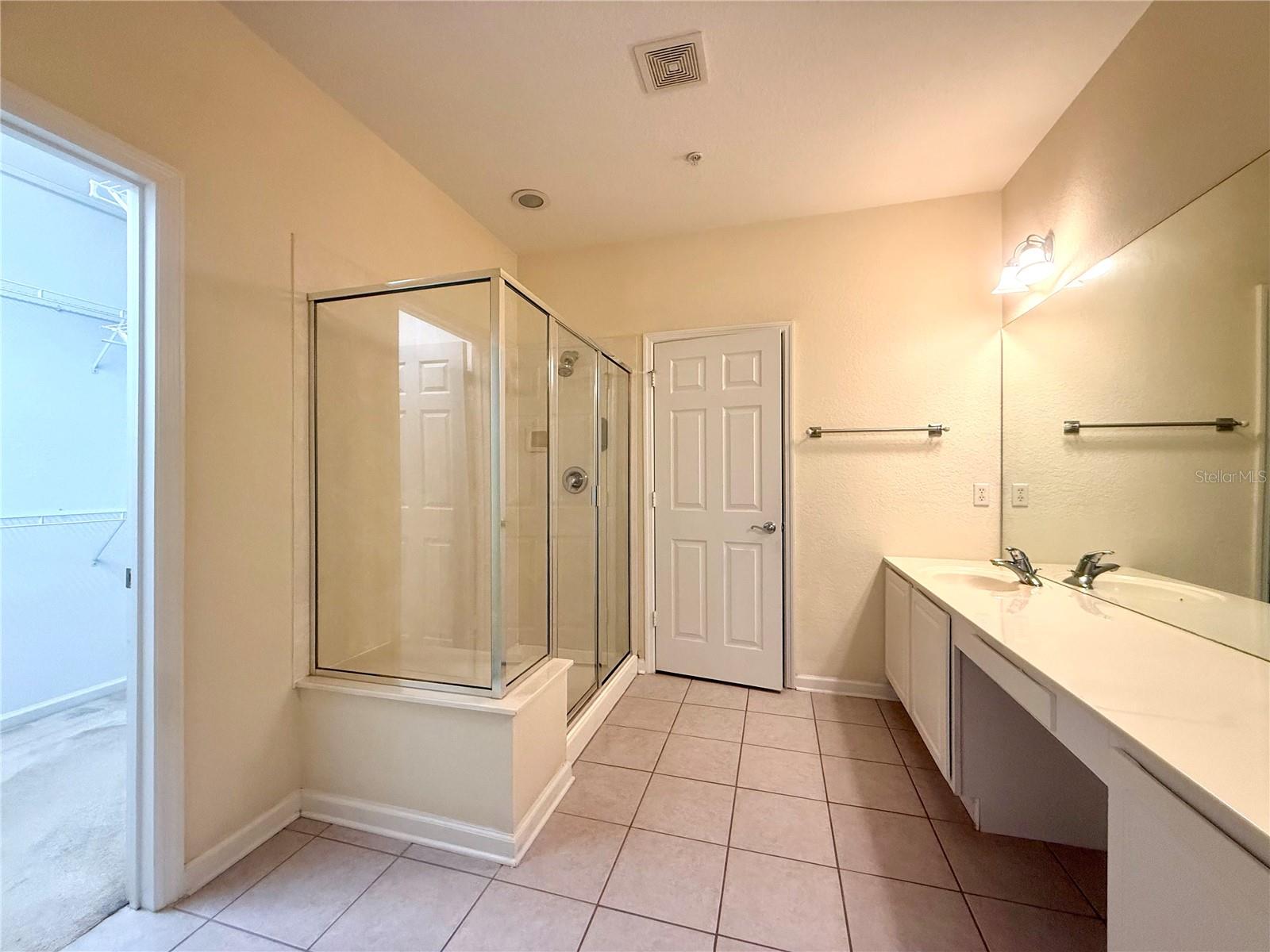 Image 5 of 14 For 2679 Metro Sevilla Drive 104