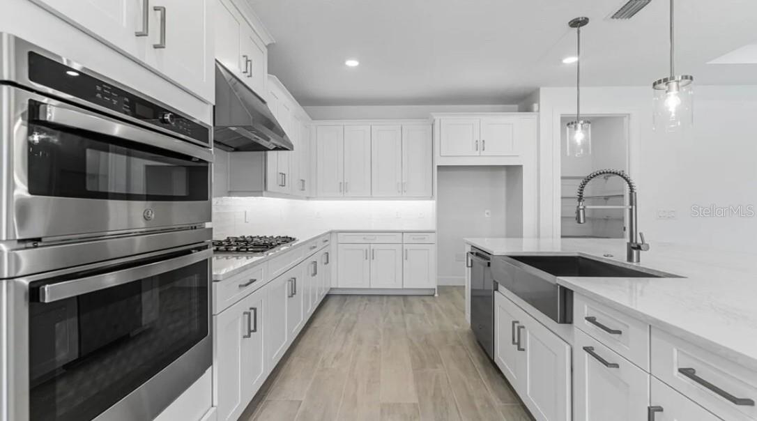 Image 14 of 34 For 899 Arbor Green Trail