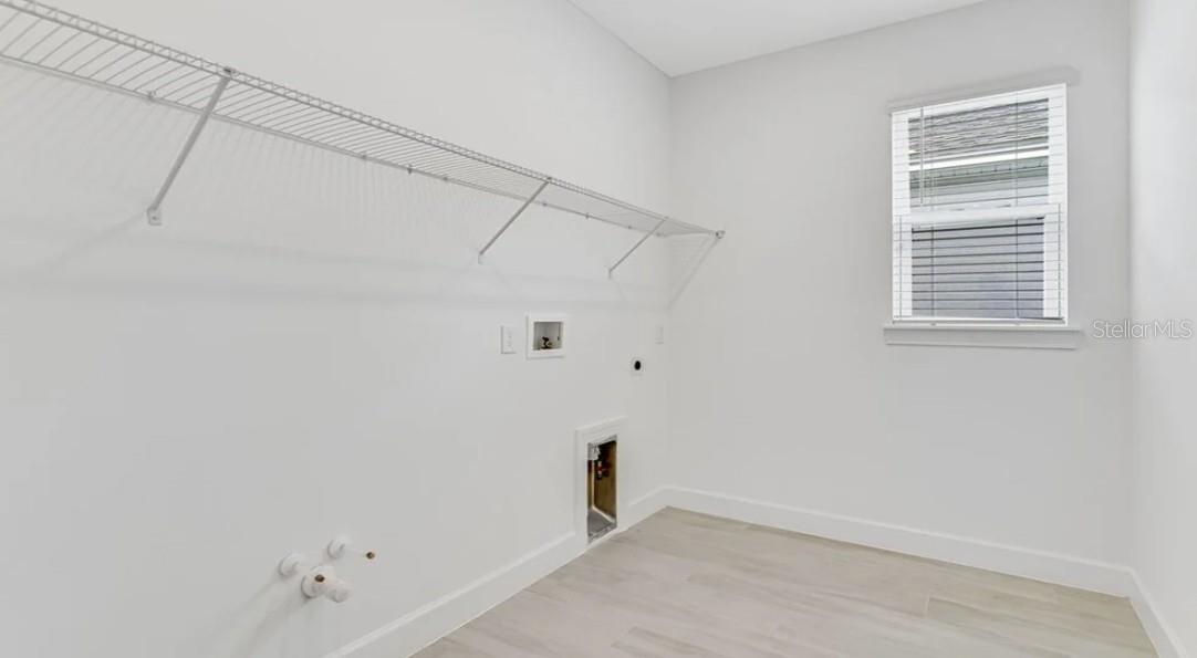 Image 17 of 34 For 899 Arbor Green Trail