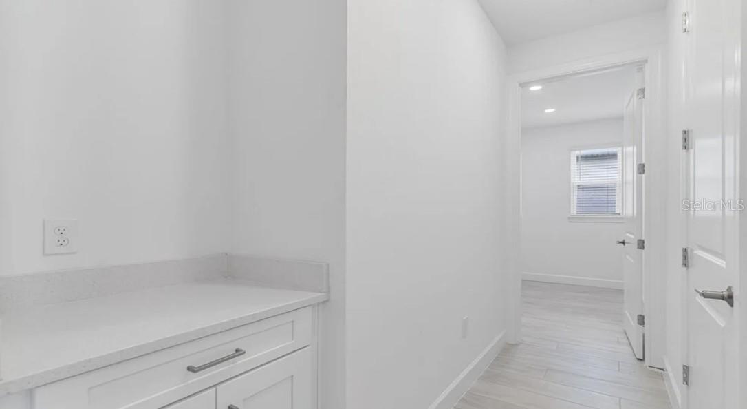 Image 18 of 34 For 899 Arbor Green Trail