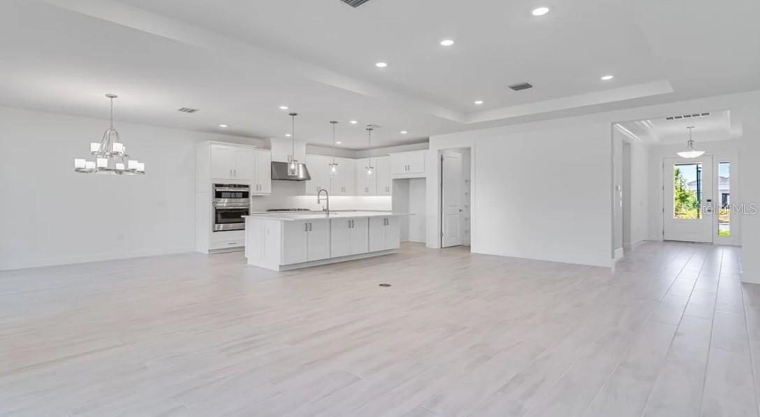 Image 20 of 34 For 899 Arbor Green Trail