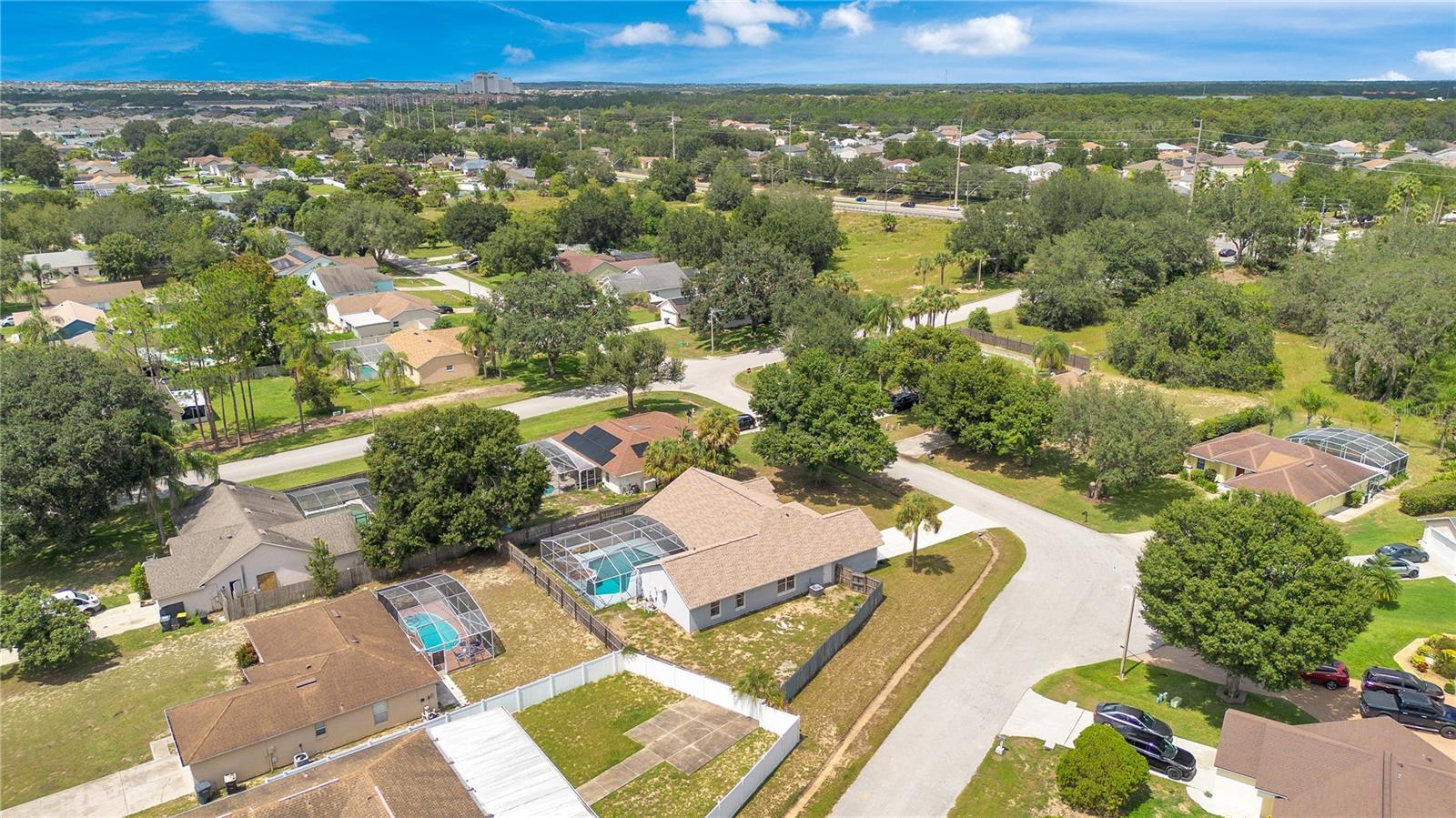 Image 25 of 28 For 623 Oakpark Loop