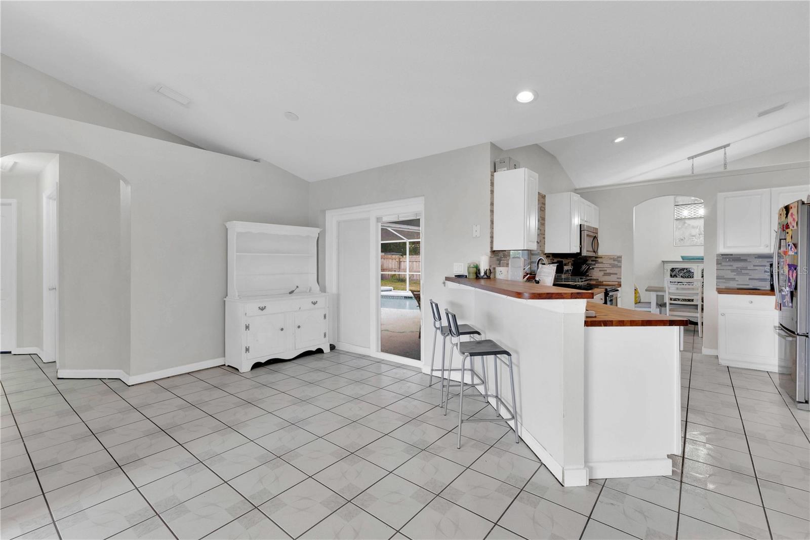 Image 5 of 28 For 623 Oakpark Loop