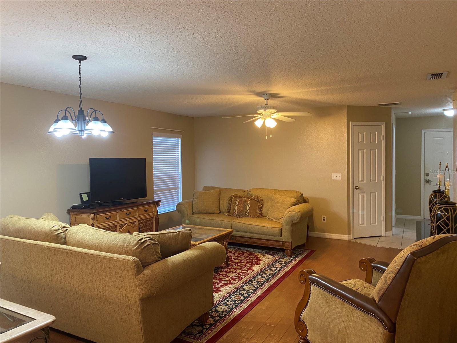 Image 5 of 19 For 831 Sterling Spring Road