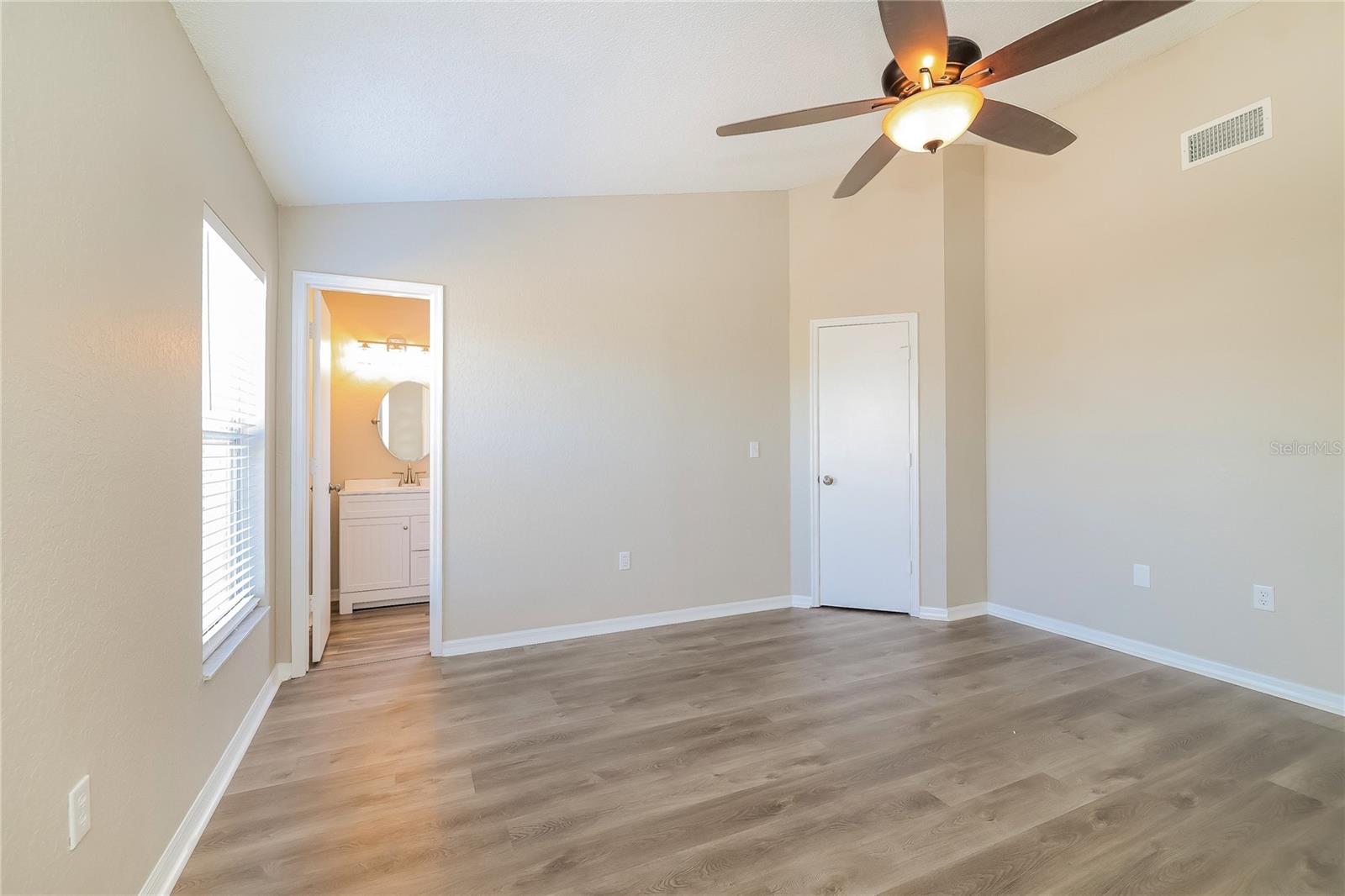Image 8 of 16 For 3728 Imperial Drive