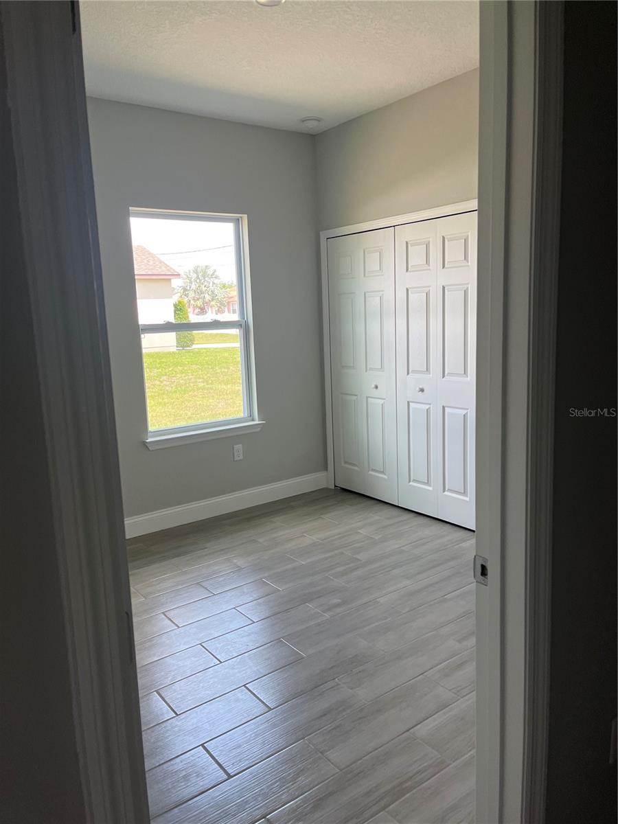 Image 11 of 31 For 409 Danube Drive