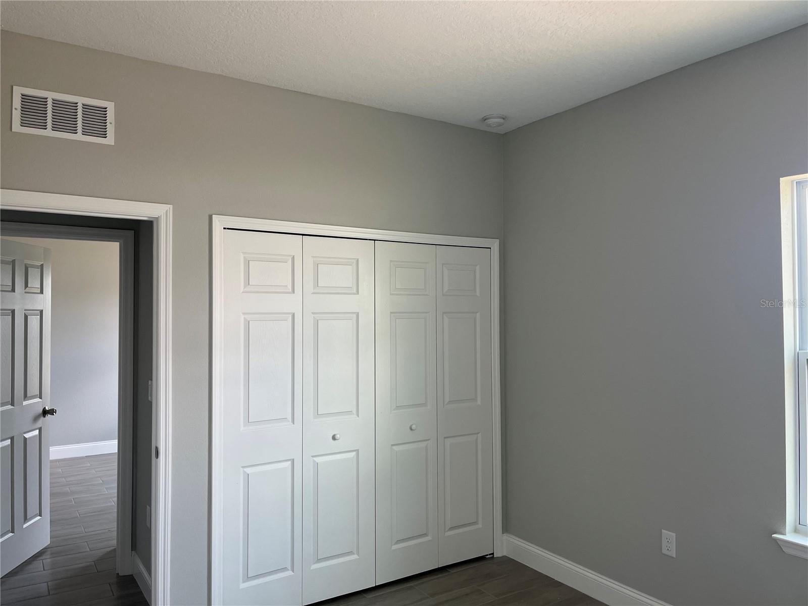 Image 14 of 31 For 409 Danube Drive