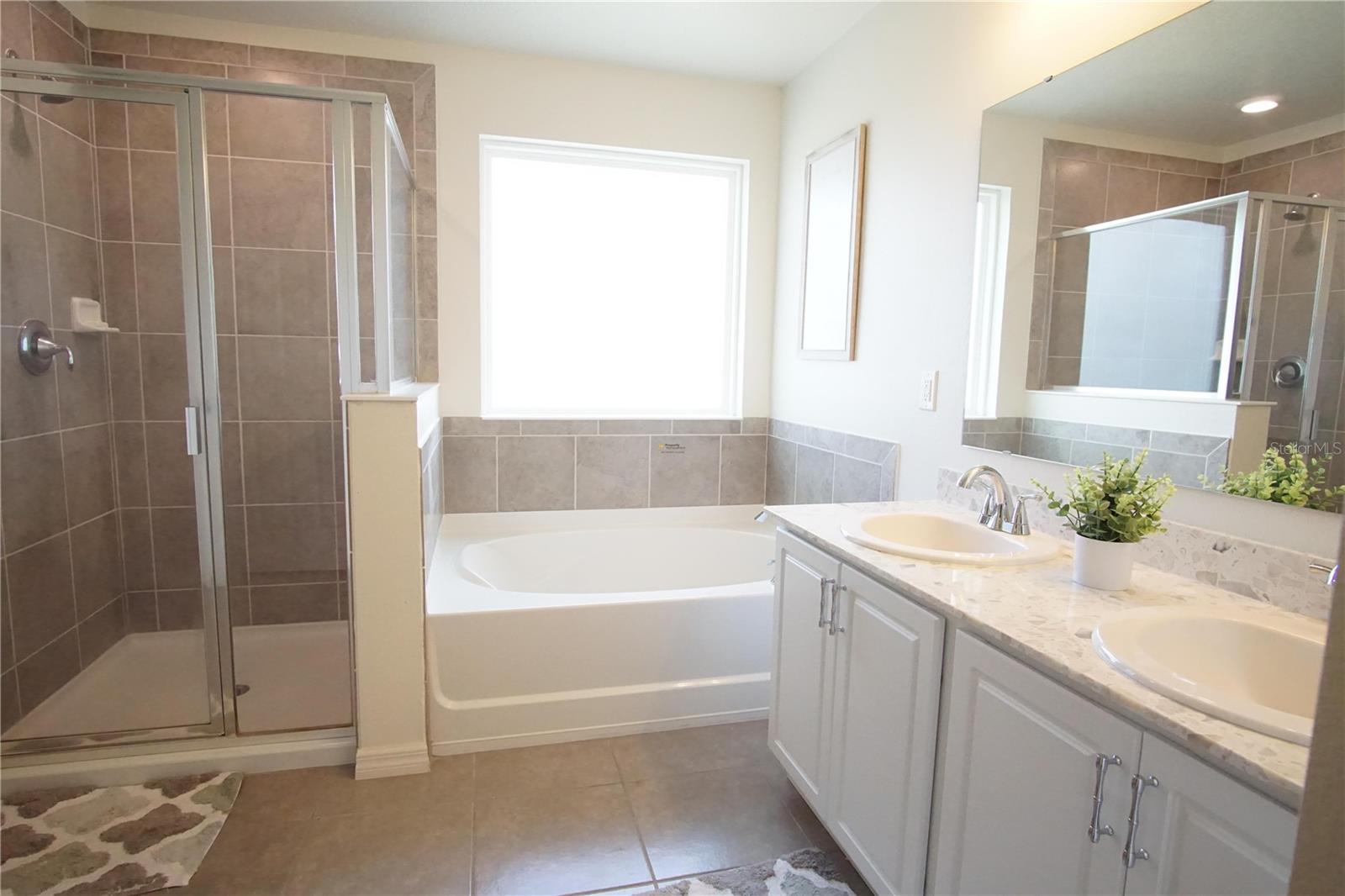 Image 13 of 26 For 12135 Carson Drive
